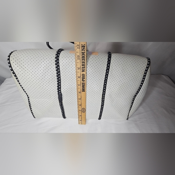 TAYLOR GRAY Neoprene Tote Bag & Clutch - Picture 13 of 15